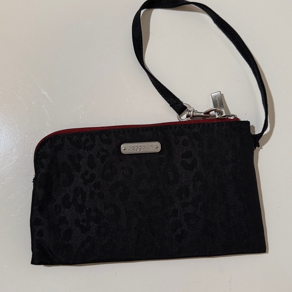 Baggallini Handbags - Baggallini Black and Red RFID Wristlet